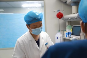 【大医精诚】周江宁：点燃危重疑难病人康复的“希望之光”